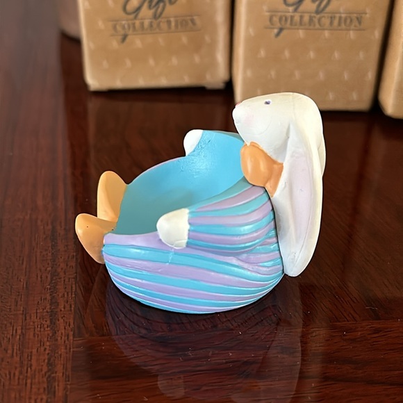 Avon *NIB* *VINTAGE* 3-Piece Eggs-To-You Egg Holders - Picture 5 of 16